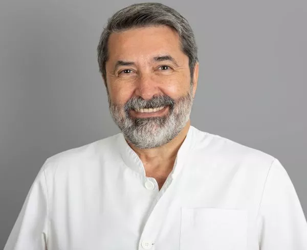 Dr. Raúl Olivares, Medical Director, Specialist in Assisted Reproduction profile photo